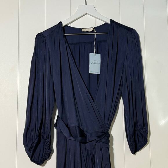 Soaked Studio NWT · XL · Eline Wrap Dress · Viscose Blend · Navy · Puff Sleeve - Picture 2 of 12